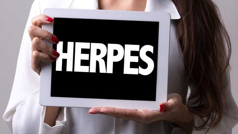 Herpes Kelamin pada Wanita, Ini Gejalanya
